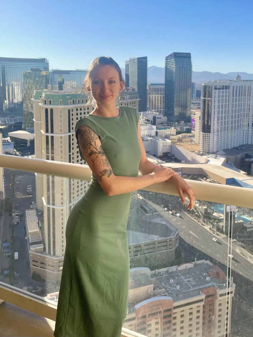 A skin tight dress means no undergarments posted by franticpanicx