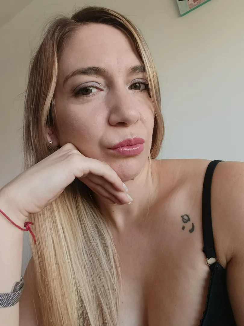 A soft glow... is it sexy? posted by usweettlady