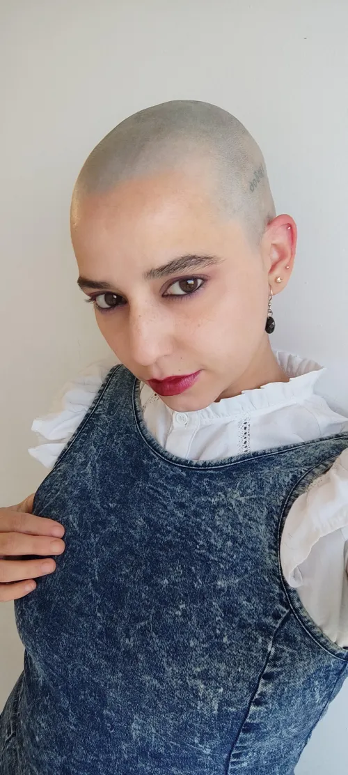 A soft head is my best look by rahelbald