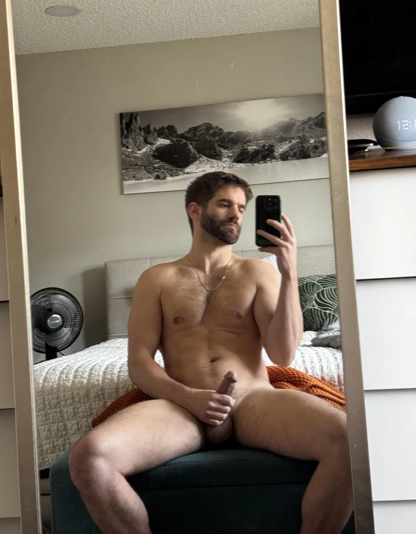 A spread mirror selfie for ya'll posted by Unbeatable-Monkey081