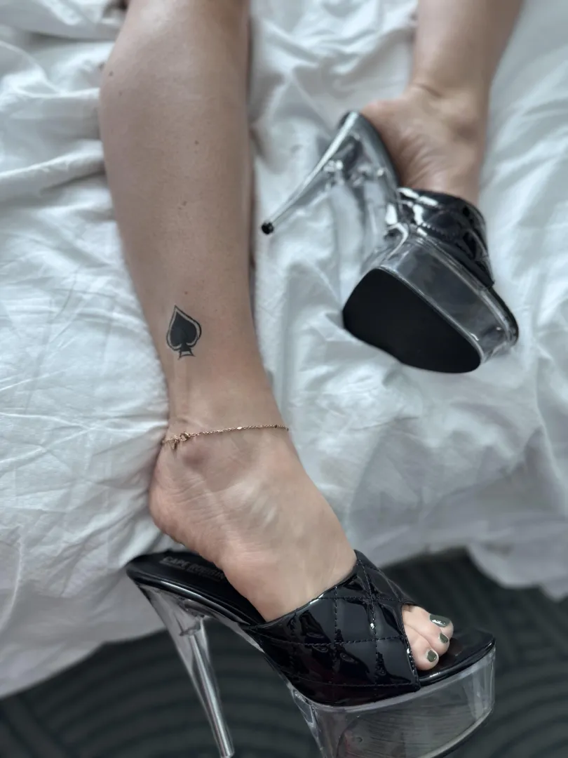 A story in three parts… anklet, tattoo, heels… posted by Appropriate_Diet7988