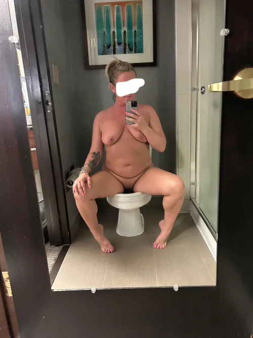 A surprise selfie by Bicuriusdude59