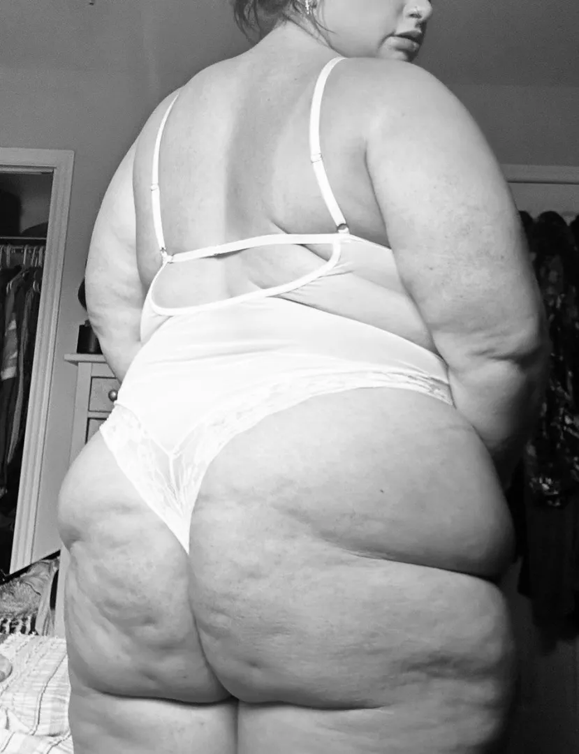 A thick goddess deserves only the best… posted by mmunch333