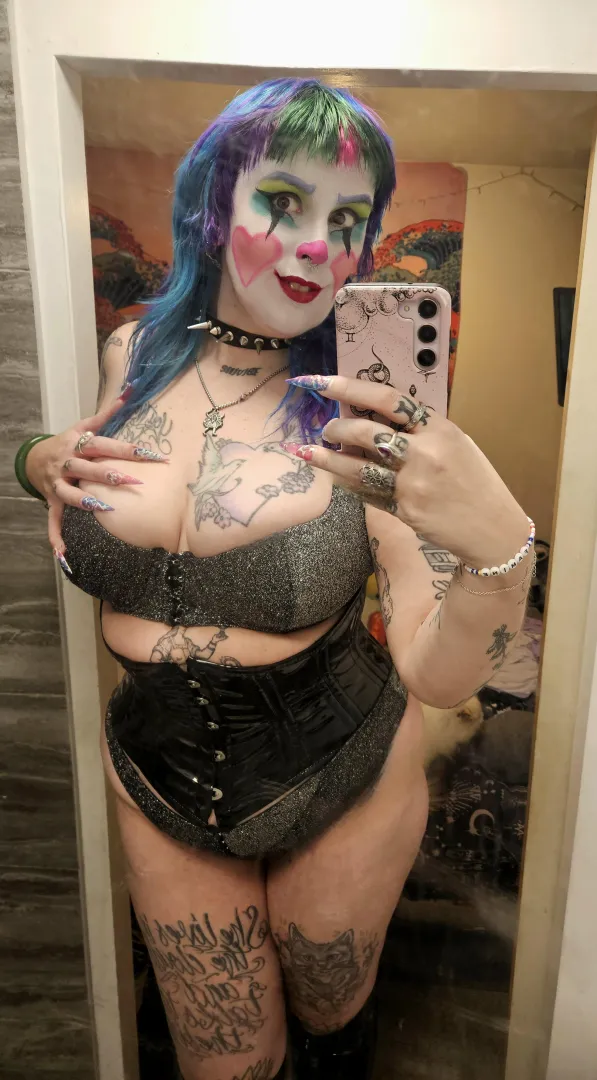 About to burst out this bra like a clown car   posted by pukotheclown