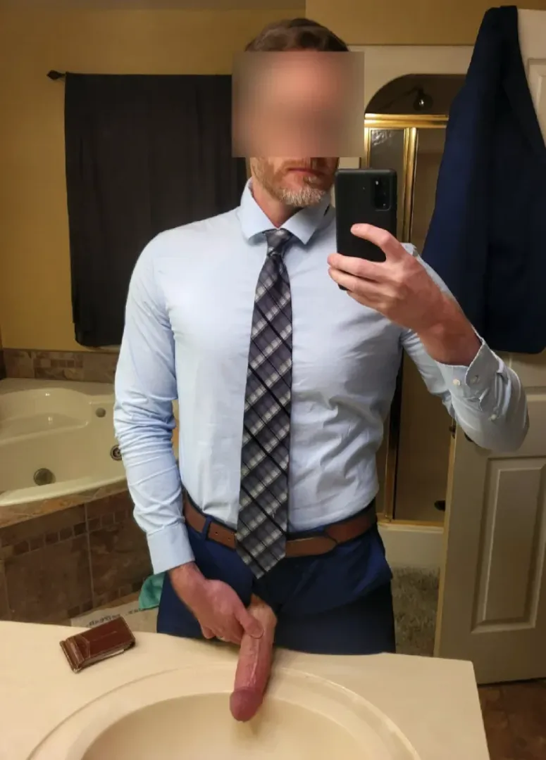 About to go to a friends wedding. Like my outfit? [42] posted by ANiceGuyBWC