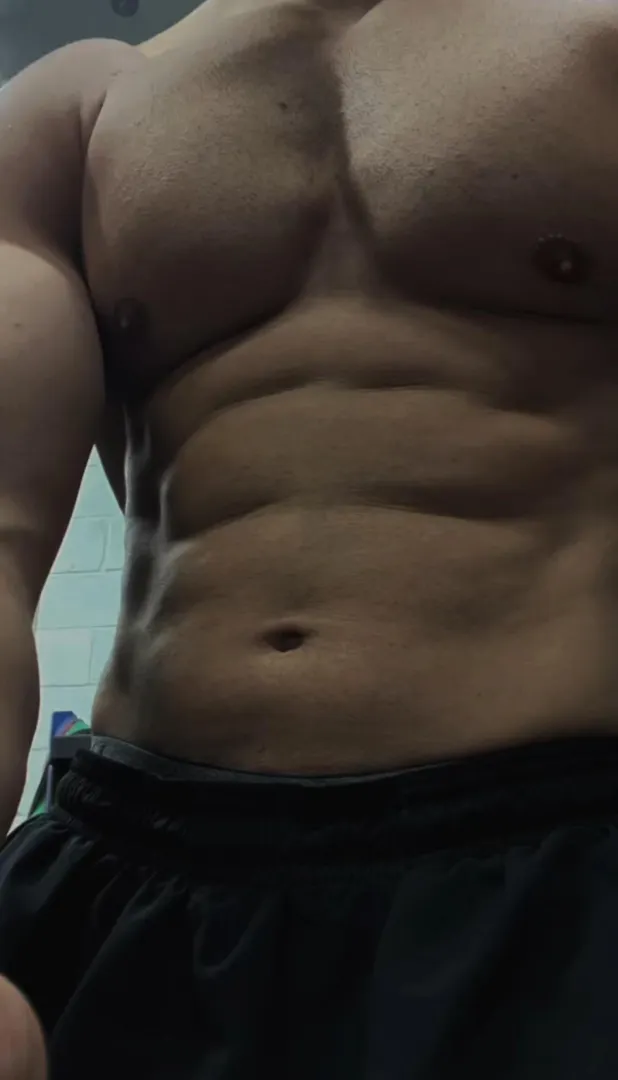 Abs posted by Usual_Excitement6146