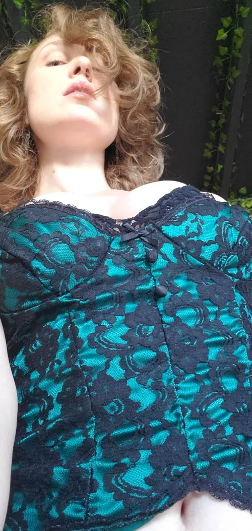 Accountability is sexy. Transparency is hot. Good communication is the grease that lubes the gears of a smooth and fulfilling dynamic. by Queen_Sorsha