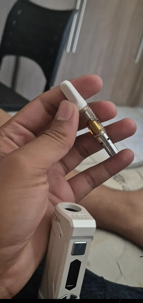 Acha fácil refill de THC no RJ? by cheepeeng