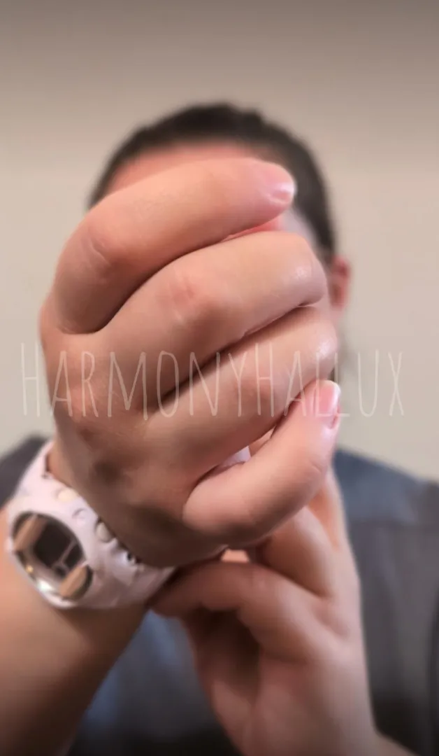 Adjusting my watch in preparation for collecting your sample  posted by HarmonyHallux