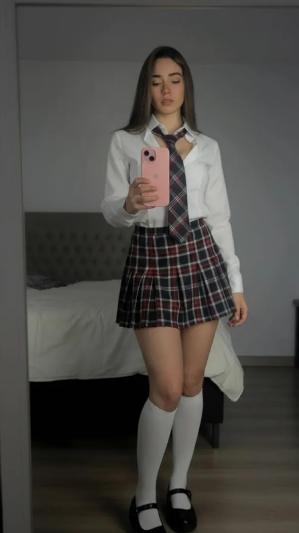 after being a schoolgirl pic  posted by pinkpjays