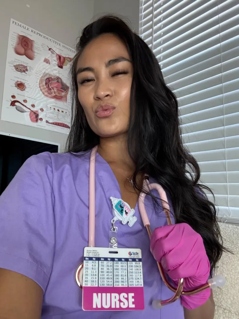 After my shift would you give some good D if I agreed to come with you? posted by nursesunshinexo