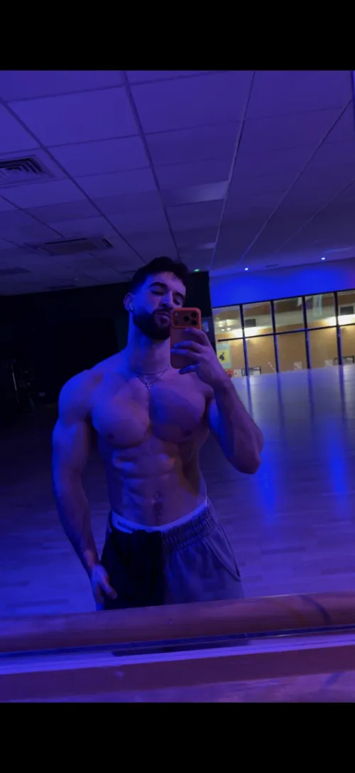 AFTER PUSH DAY by SpanishElliot