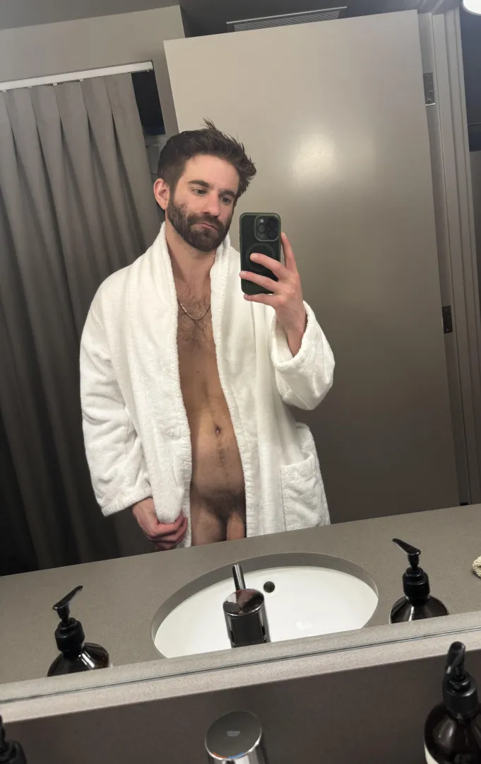 After shower selfie posted by Unbeatable-Monkey081