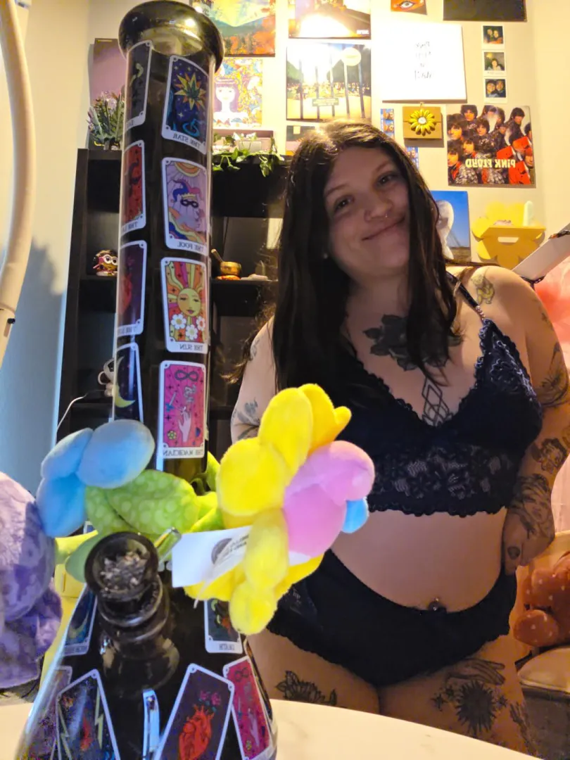 Afternoon naughty tokers posted by cannakweeen