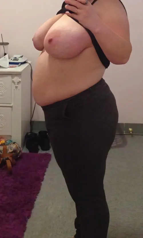 Age 43, 44DDD by Illshowyouagoodtime3