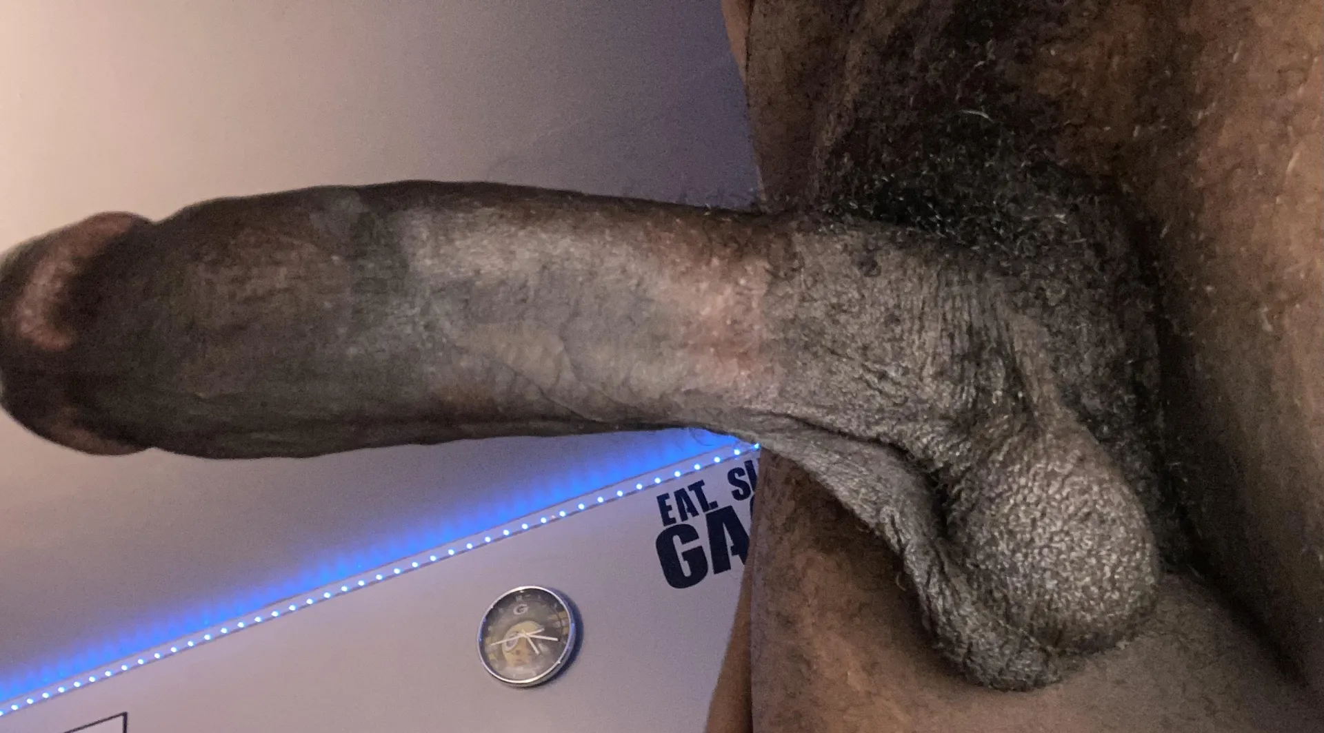 Age:19 dick hard asf standing straight up♠️ posted by bigdickheavynutter