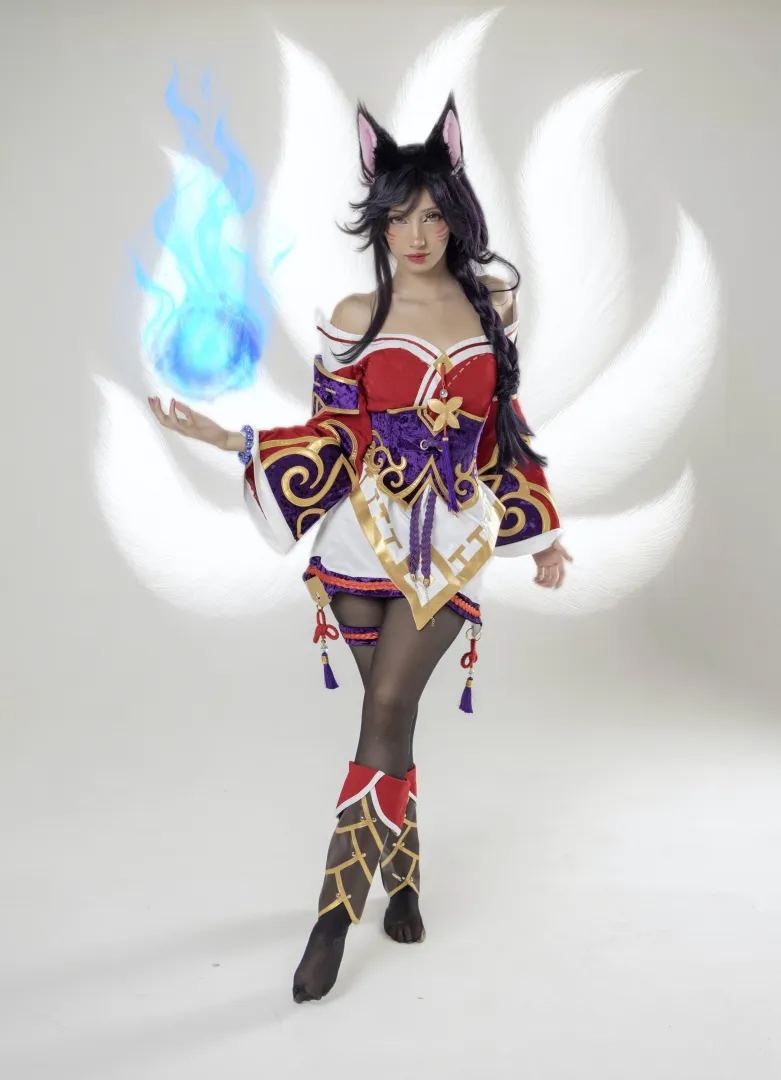 Ahri by (Yumi) posted by AriaVossy