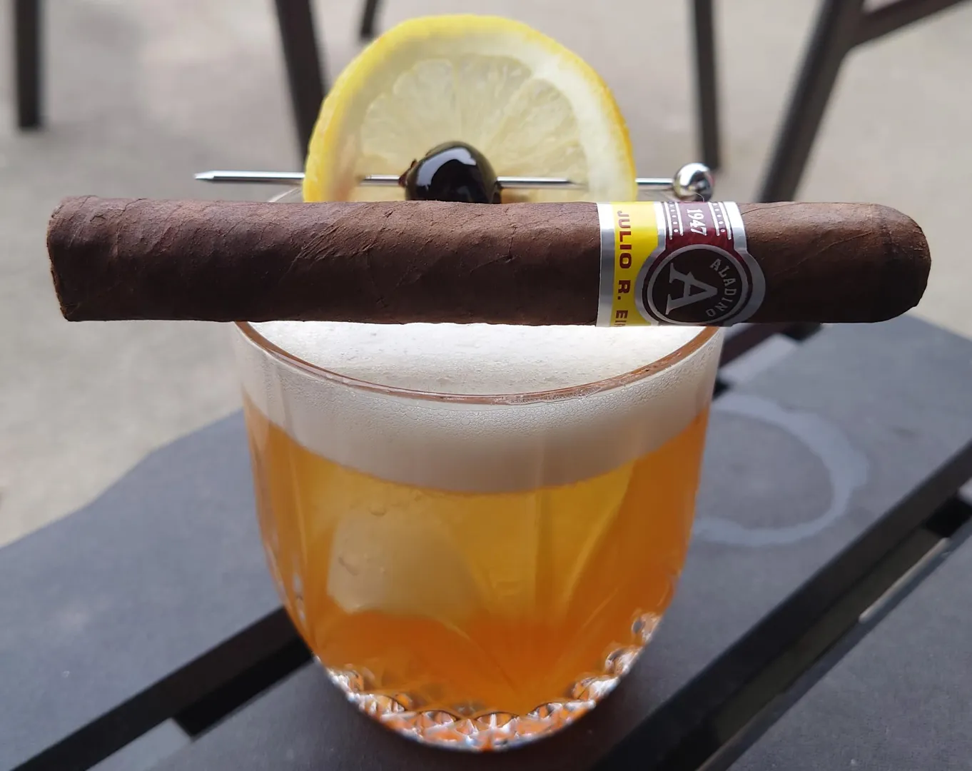 Aladino Maduro and an Amaretto Sour posted by Adrian1616