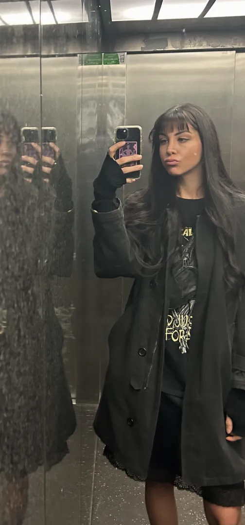 all black coz why not posted by FrostedOrbit_29