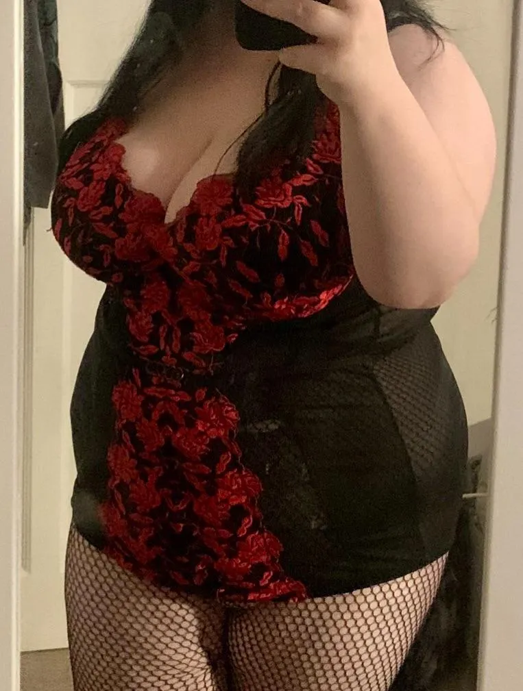 All curves<3 posted by Consistent_Seat_4392