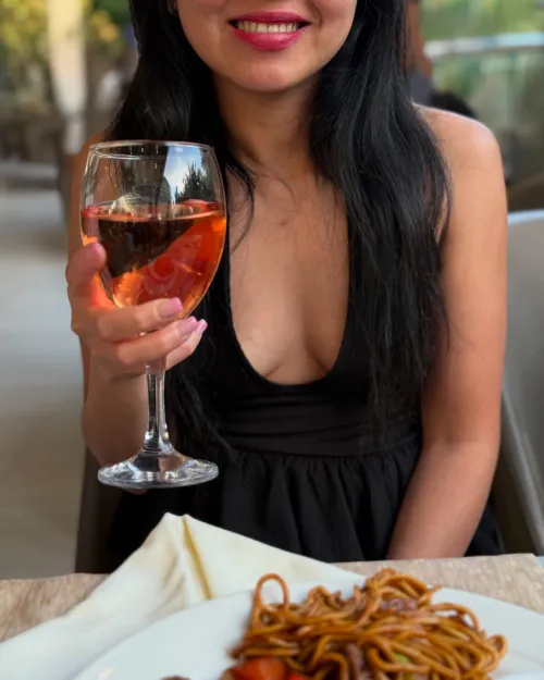 All eyes exactly where they belong by AminahVIP