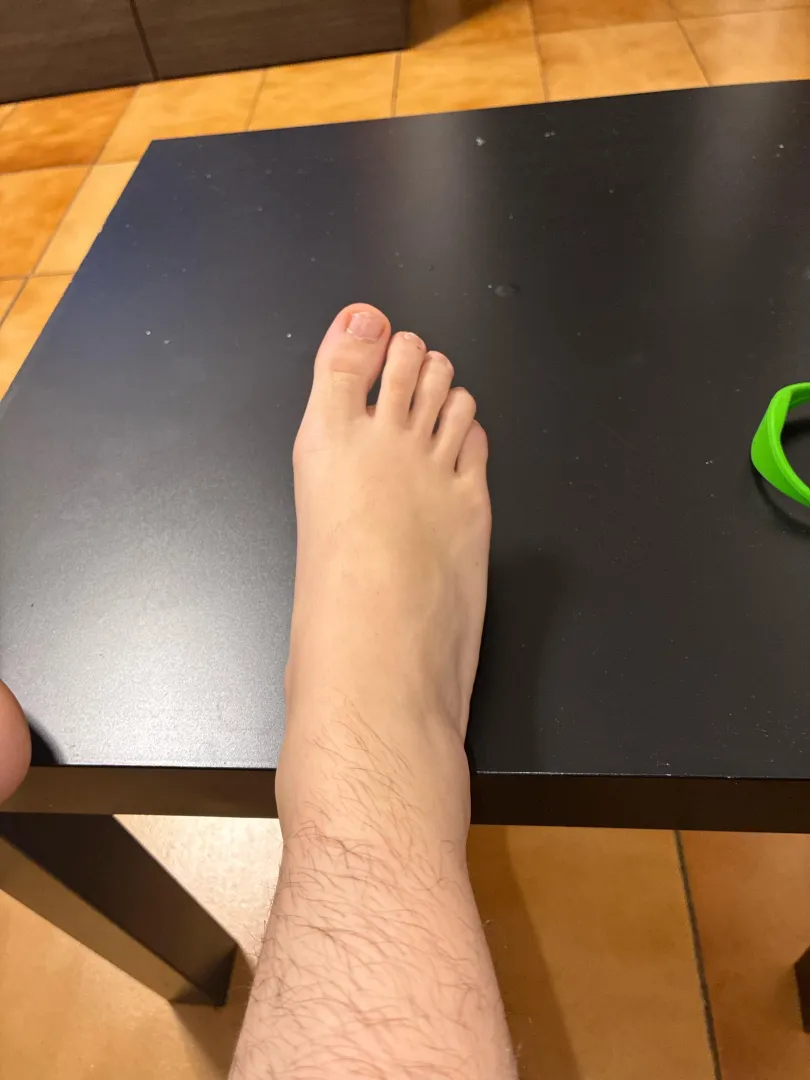 All hairy around here posted by tattoromi