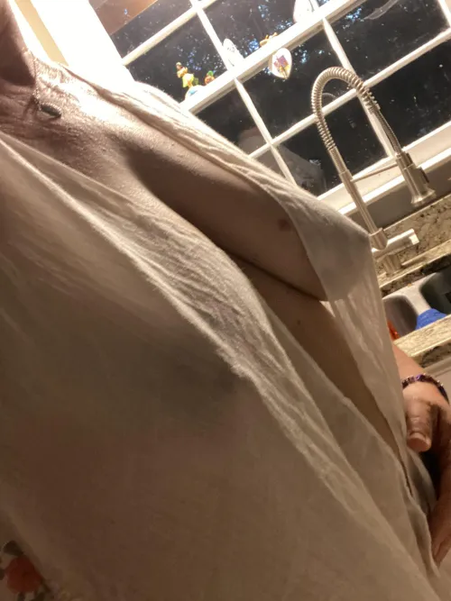 Almost exposed in the kitchen by Frisky_Vanilla