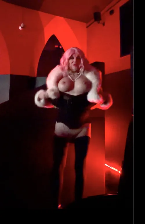 als milf bimbo transe im sexkino walche in zürich by susannetvswiss