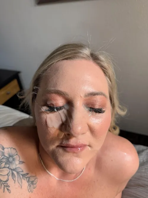 Always hits my eyes by SwingingTXhotwife