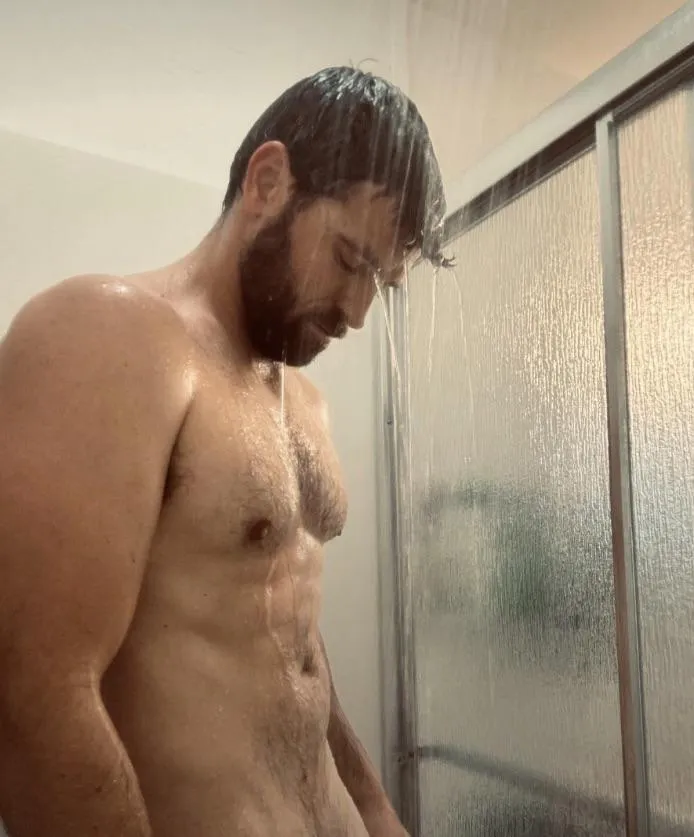 Am i a fuckable third? posted by Reasonable_Sea_6855