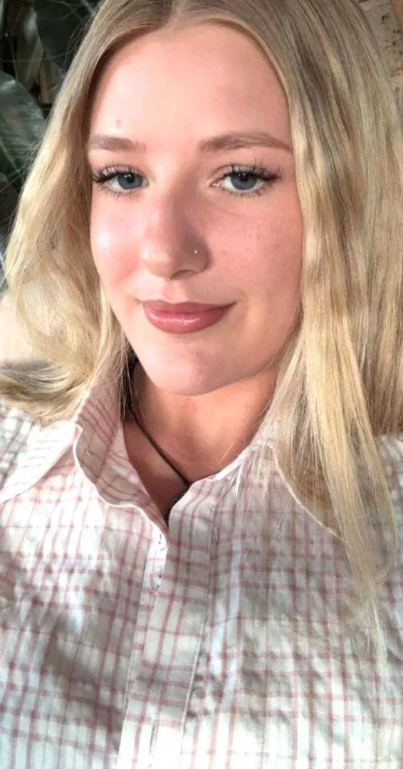 am i being cute? posted by innocentshaelah