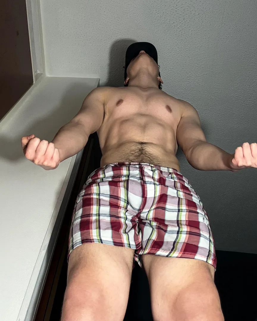 Am I considered a twunk? posted by Acceptable-Virus7740