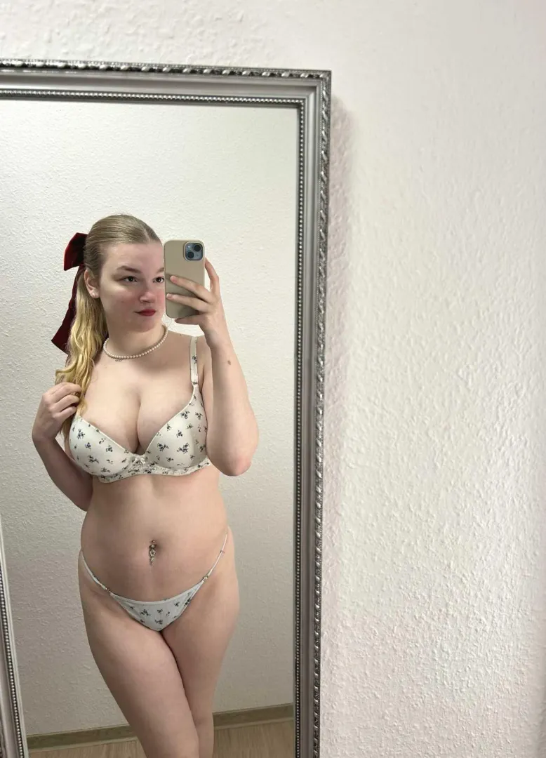 am i fuck-worthy on the first date? posted by 4nalsugarpie