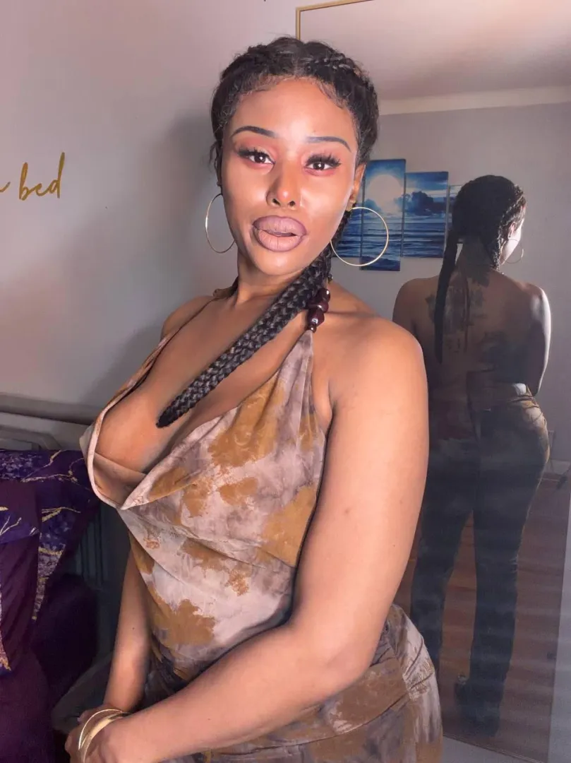 Am I hot for a trans girl?> posted by bbcTransLiraqueen