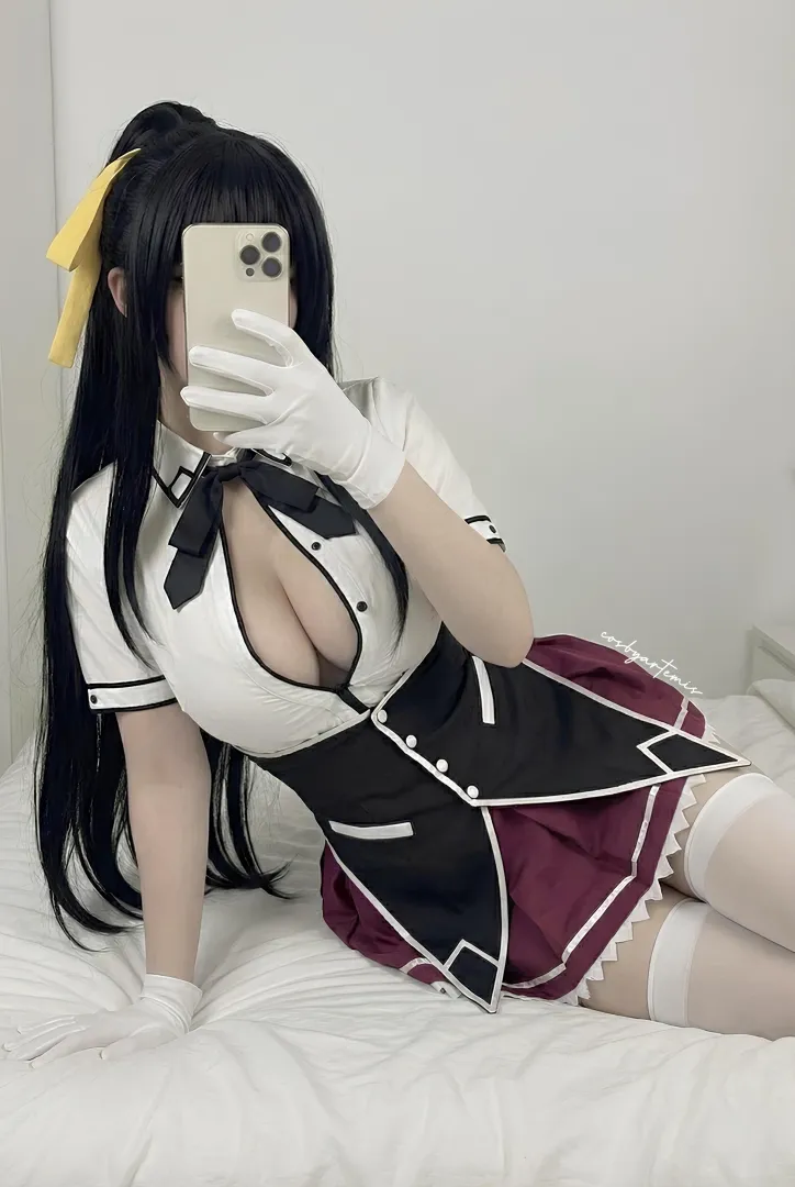 am I pretty enough for u?  posted by cosbyartemis