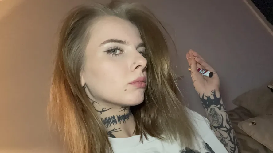 am I pretty enough to be your online goth gf by goddessmymy777