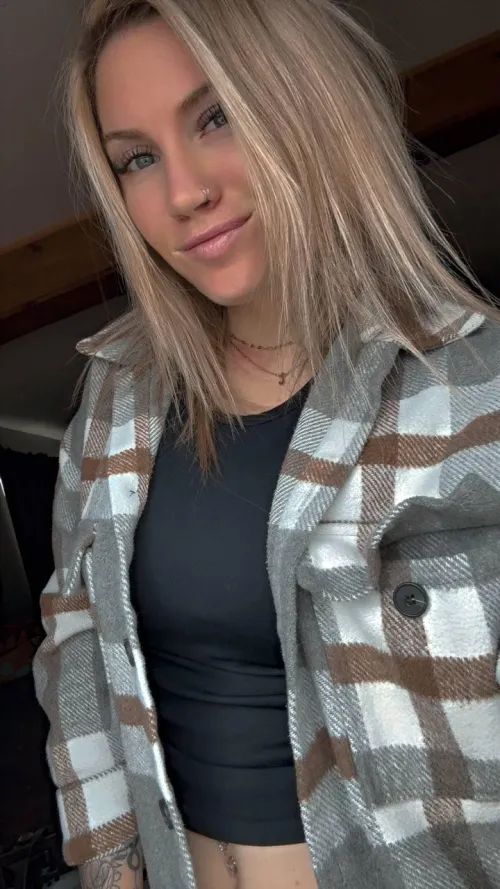 Am I pretty enough to share, or would you keep me all to yourself by SweetEchloXO