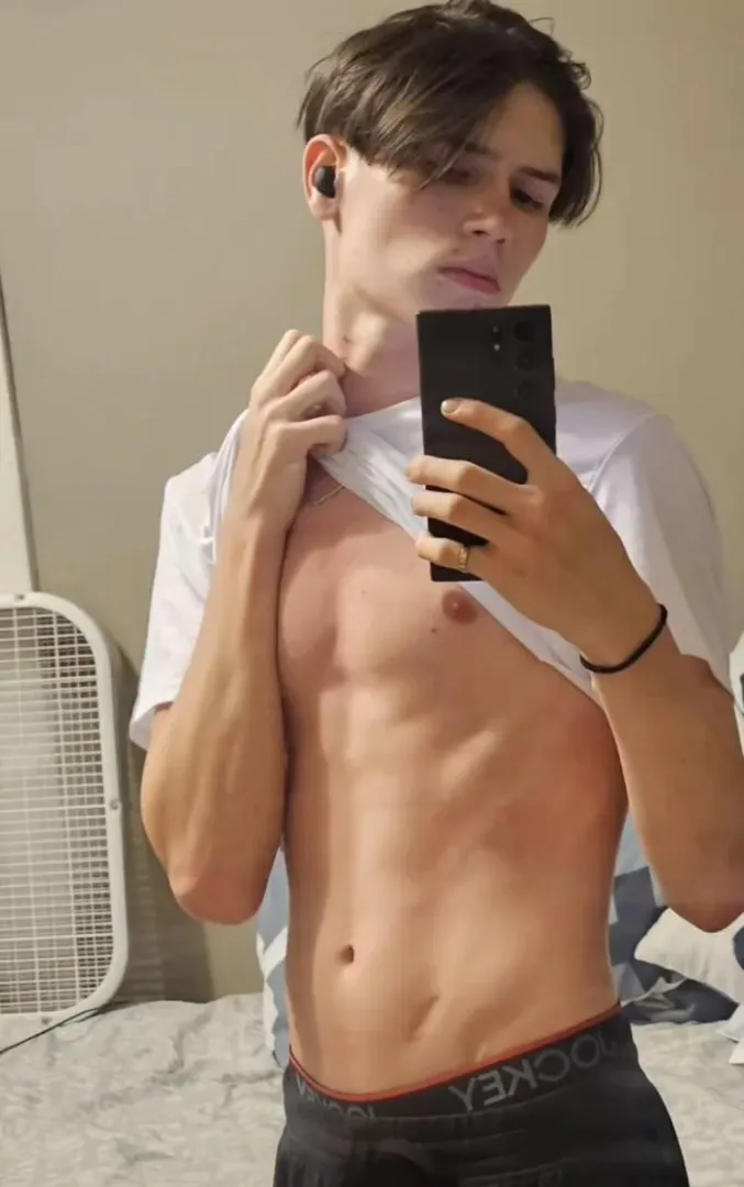 Am I skinny enough? posted by ColbyJohansson