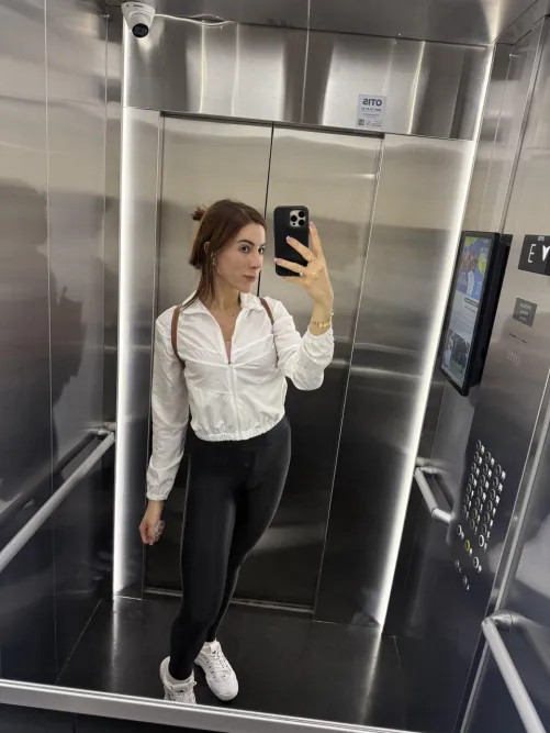 Am I the perfect catch for an older man slut by SissyBarbaraa