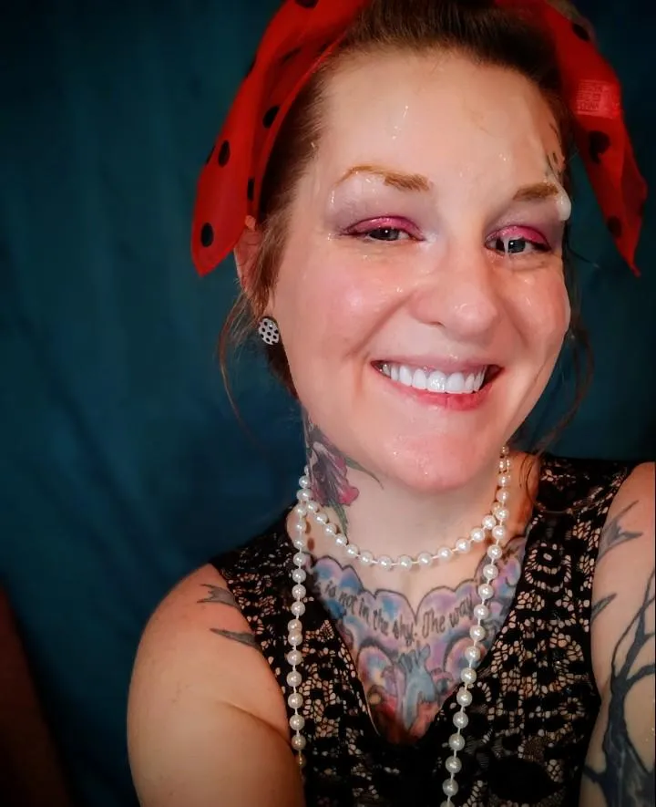 Amelia-Marie posted by Maximum-Variety-6351