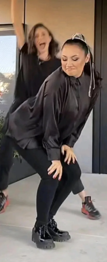 Andra posted by Wooden-Work-7982