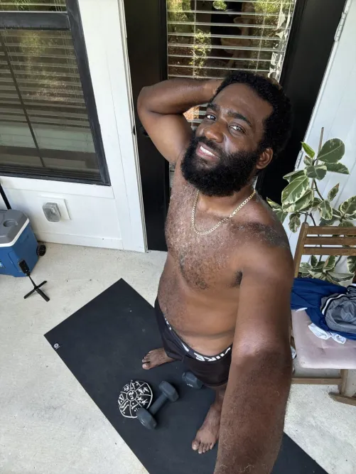 another day, another sweaty workout by Javariusjay_