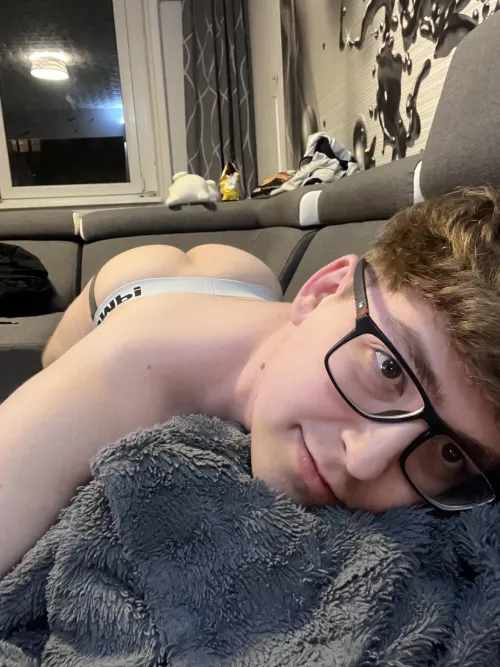 Any ass eaters willing to lend a tongue?  by Aromatic_Kale_719