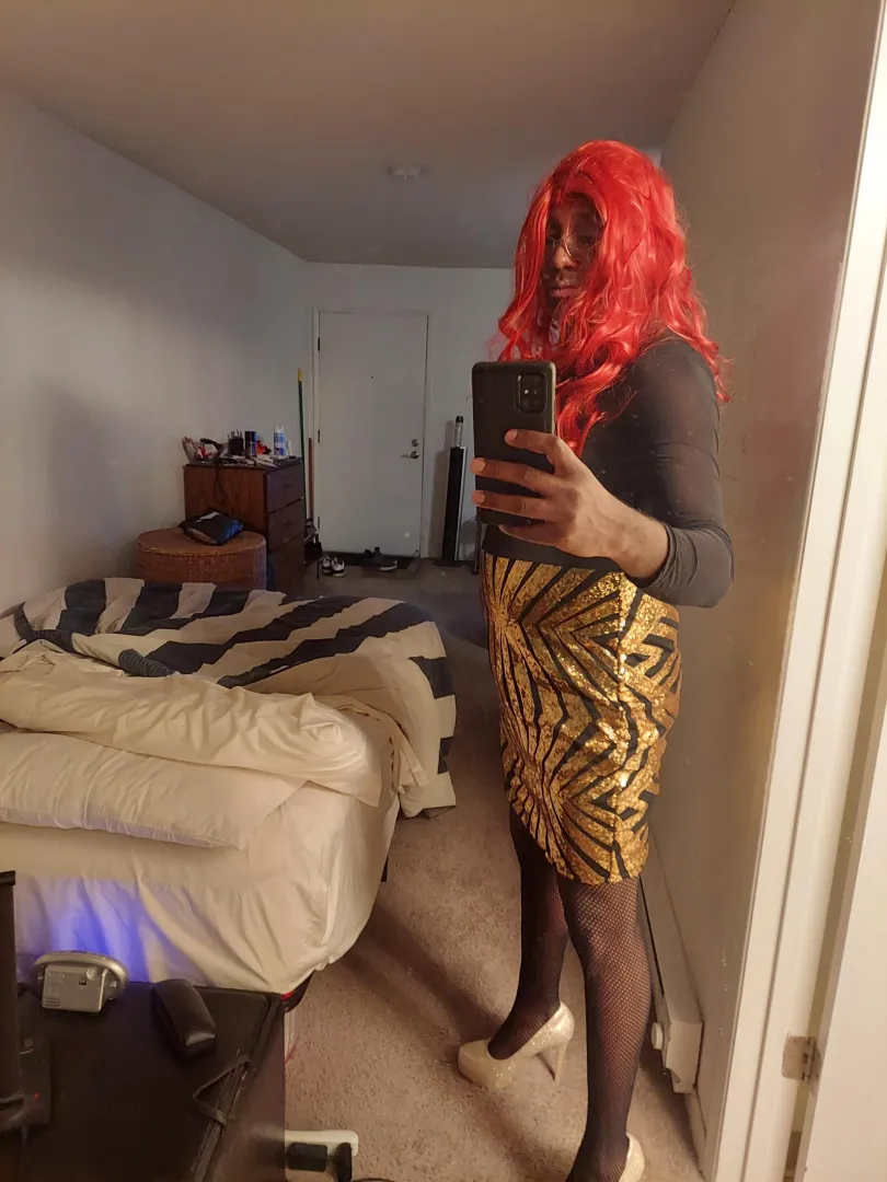 Any BBC interested in a Black sissy in between Seattle and Tacoma? posted by Blkbottom253