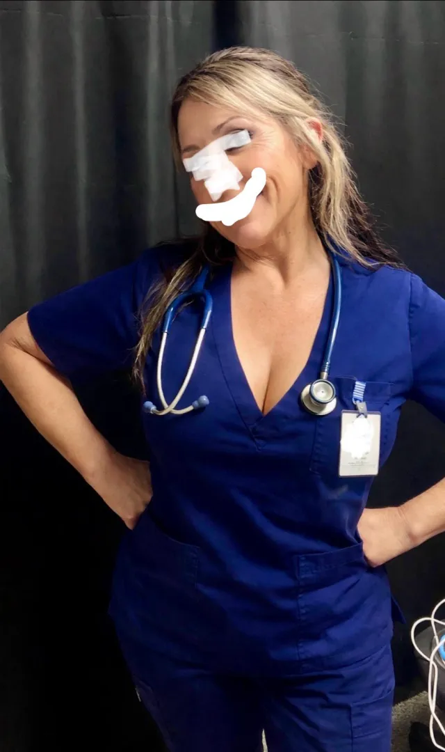 Any black guys recognize me. You can find me around a hospital in St Charles. posted by daddyscupcakes