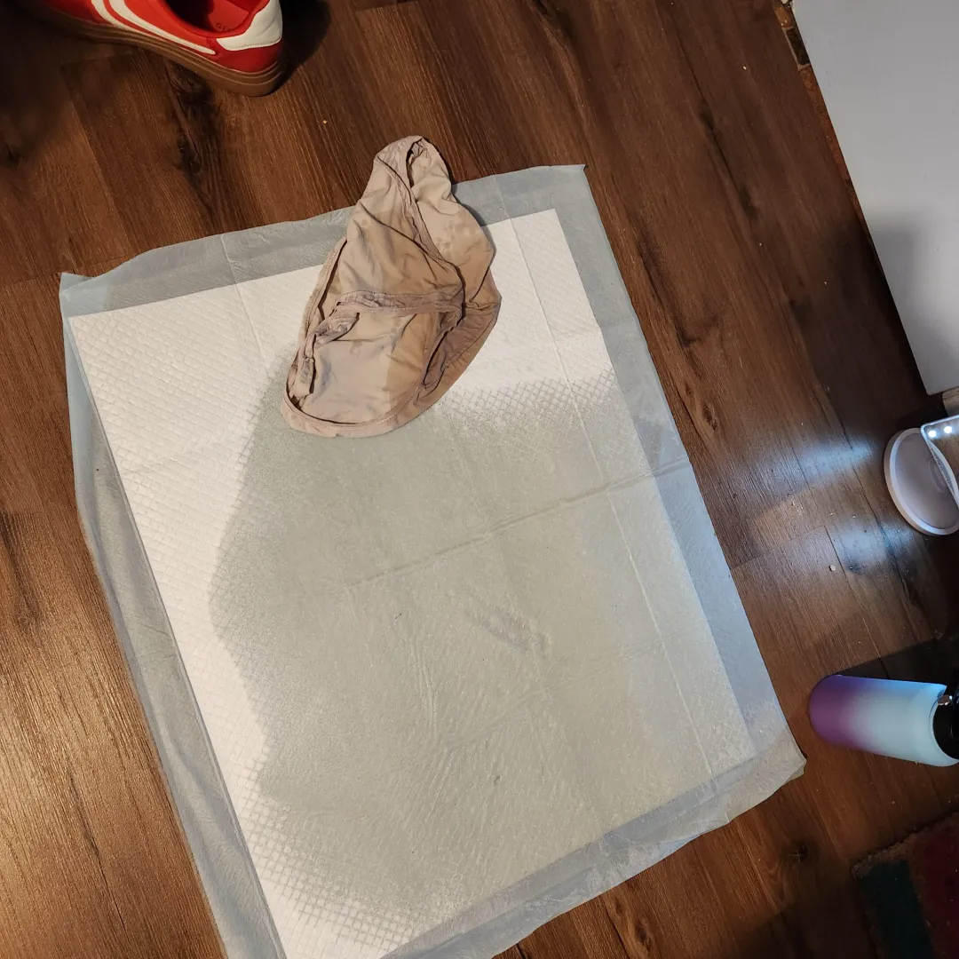 Any buyers posted by ErinAchres