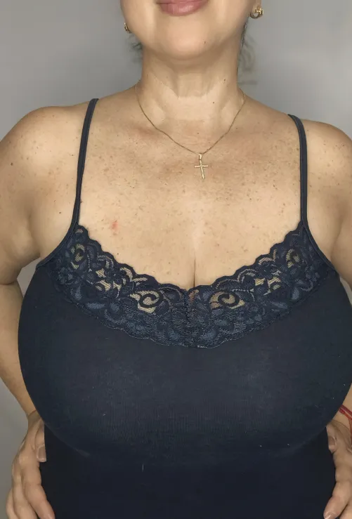 Any chubby boobies lovers? by sarahmoom