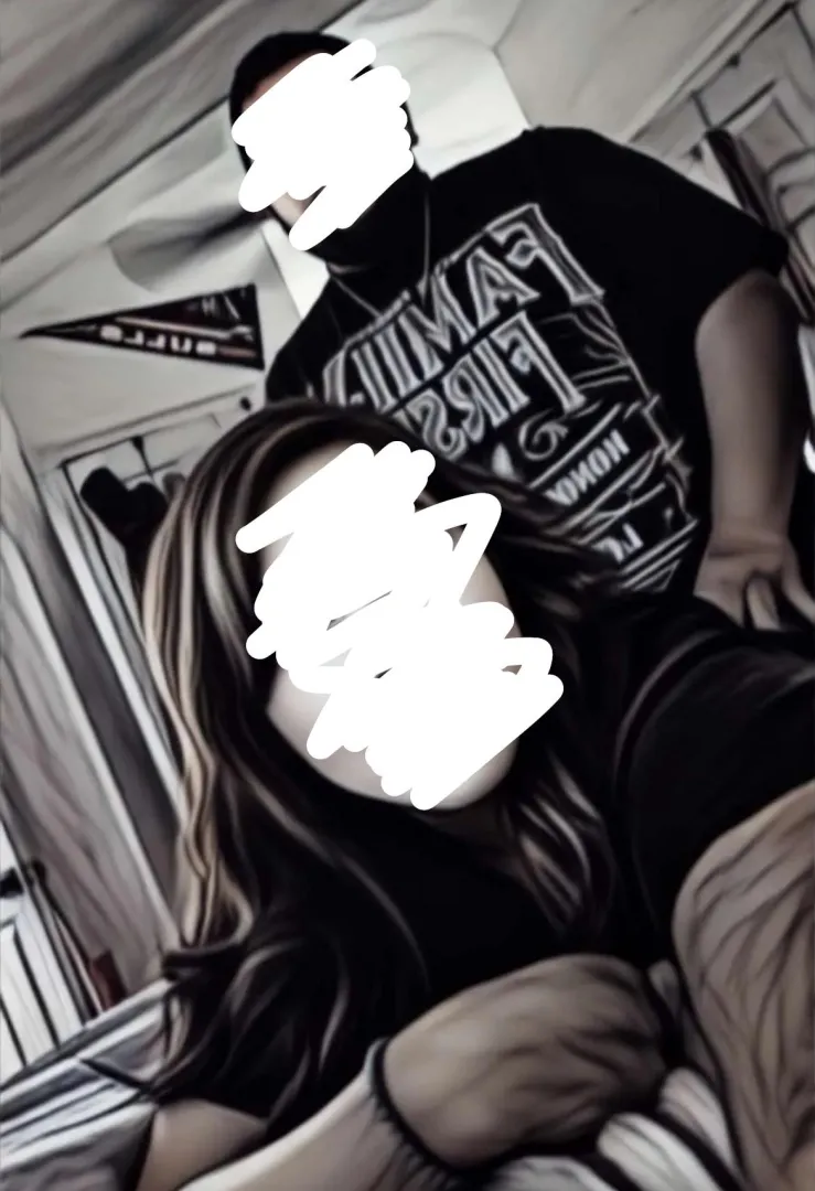 Any couples near Montrose? posted by OutsideJury2092