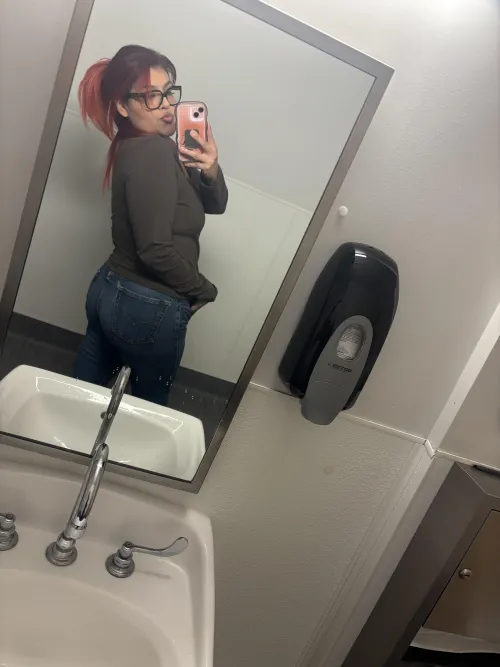 Any couples on Westside by Nonameneeded_69