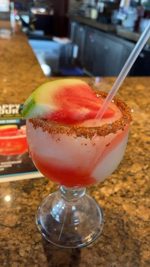 Any F or couples would like a shoutout/be featured in the page? Comment or send me a message! by rvw209